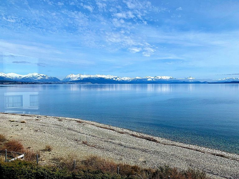 Crystal Suite Lakefront Loft Bariloche