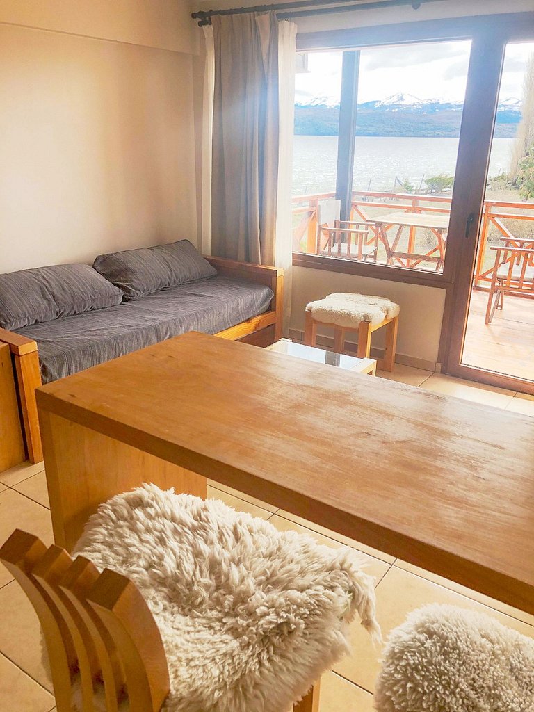 Mascardi First-Floor Lake View Dina Huapi