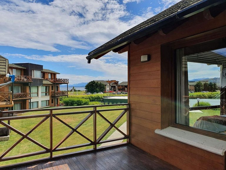 Ciprés Loft Vista Jardín y Laguna