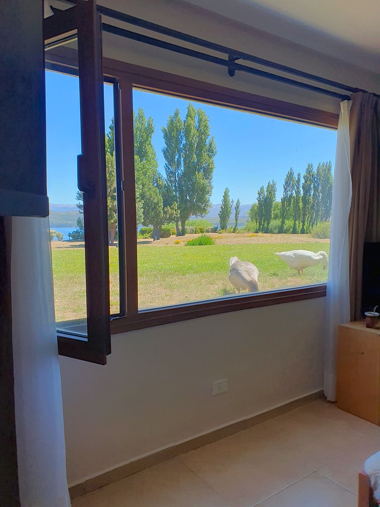Mascardi Ground-Floor Lake View | Blue Aparts
