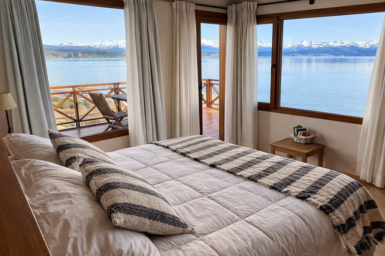 Crystal Suite Lakefront Loft Bariloche