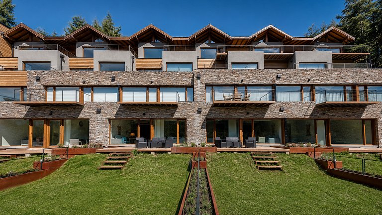 Blue Aparts Angostura | Lake View Garden Stay