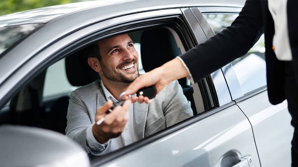 Rentar un auto en Bariloche: ventajas, tips y 25% OFF con Blue Aparts